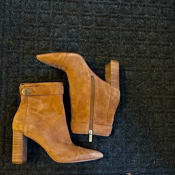 Heeled booties - Picture 1 of 6